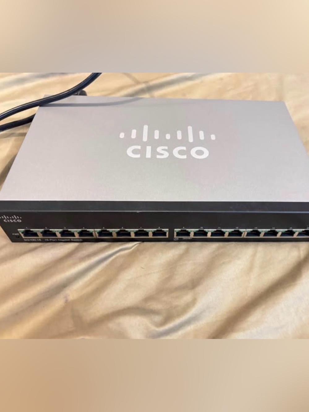 Cisco SG100 16-Port Gigabit Ethernet Switch SG100-16 V2